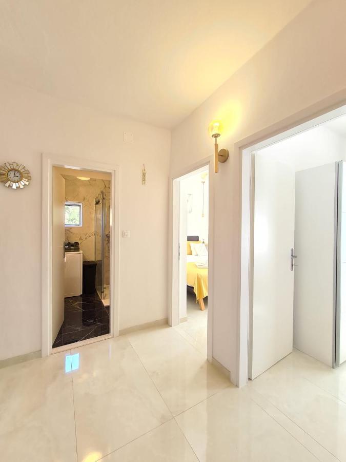Villa Olive Tree - House With Pool Vinišće Esterno foto